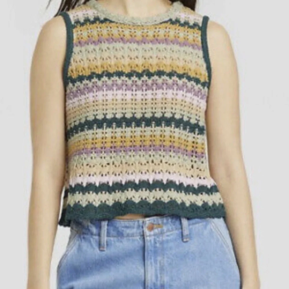 NEW PLUS SIZE Universal Thread Top - Picture 1 of 2